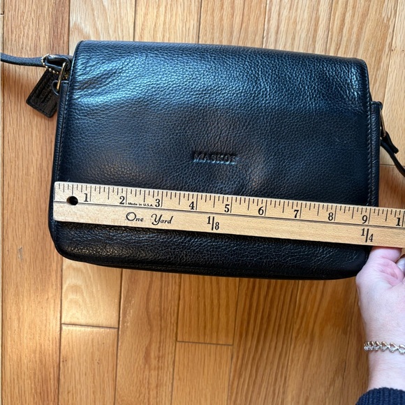 Gorgeous Black Leather Crossbody Bag, Vintage - Picture 10 of 13